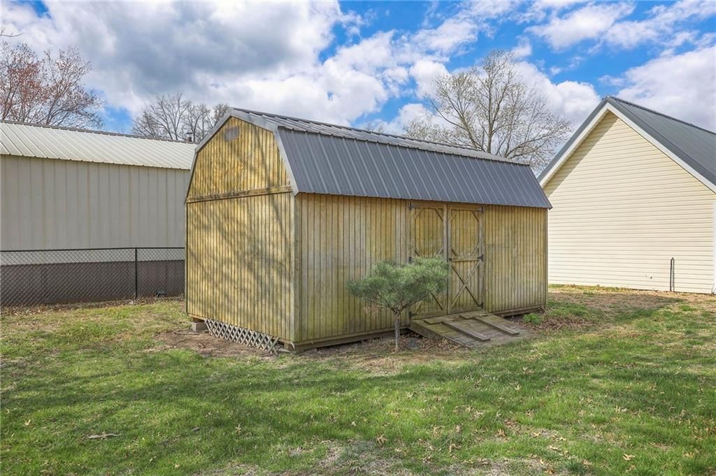 311 Floyd Road — photo 9