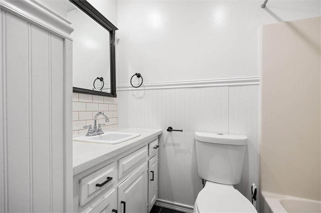 8005 Sunset Circle — photo 11