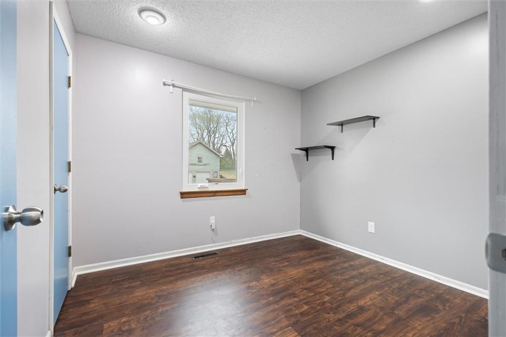 8005 Sunset Circle — photo 12