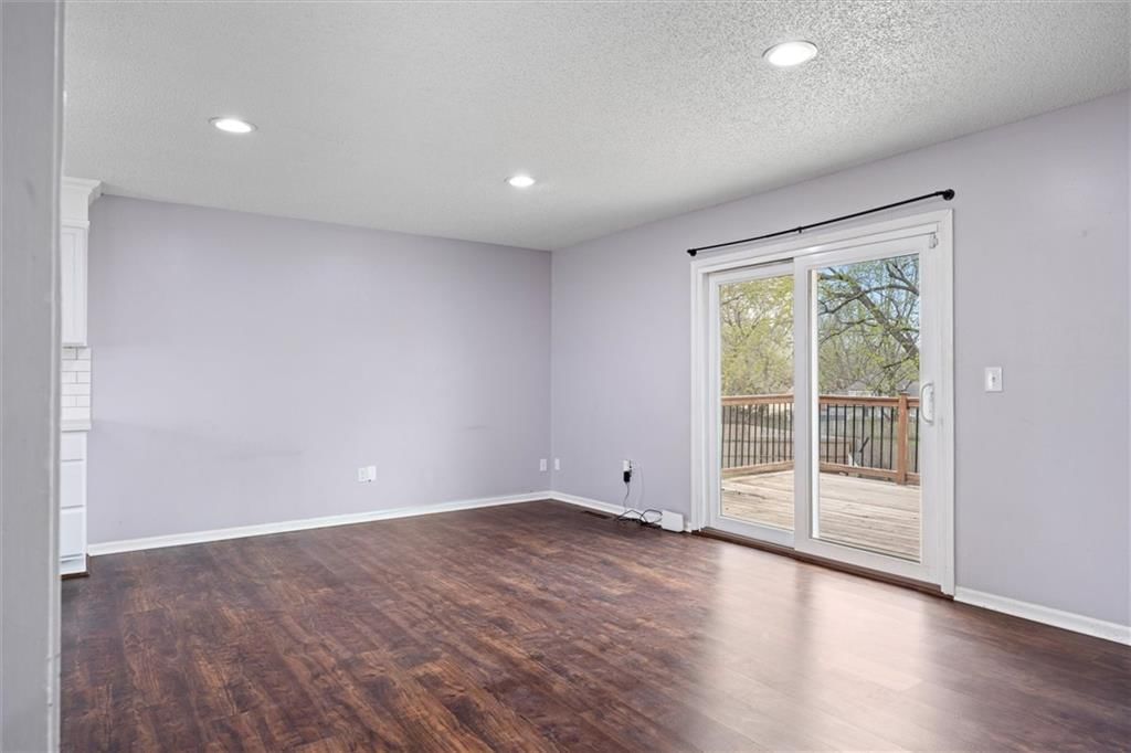 8005 Sunset Circle — photo 4