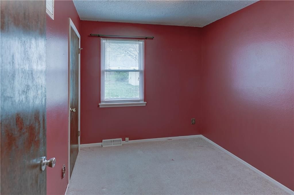 20104 E Millhaven Street — photo 19