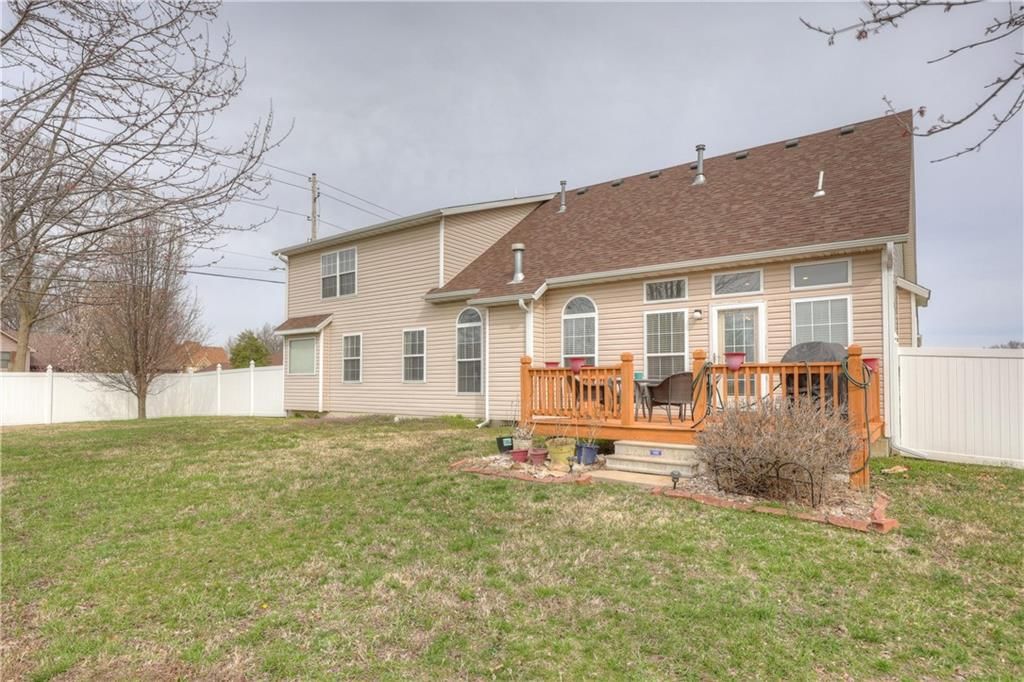 1102 Cedar Crest Drive — photo 42