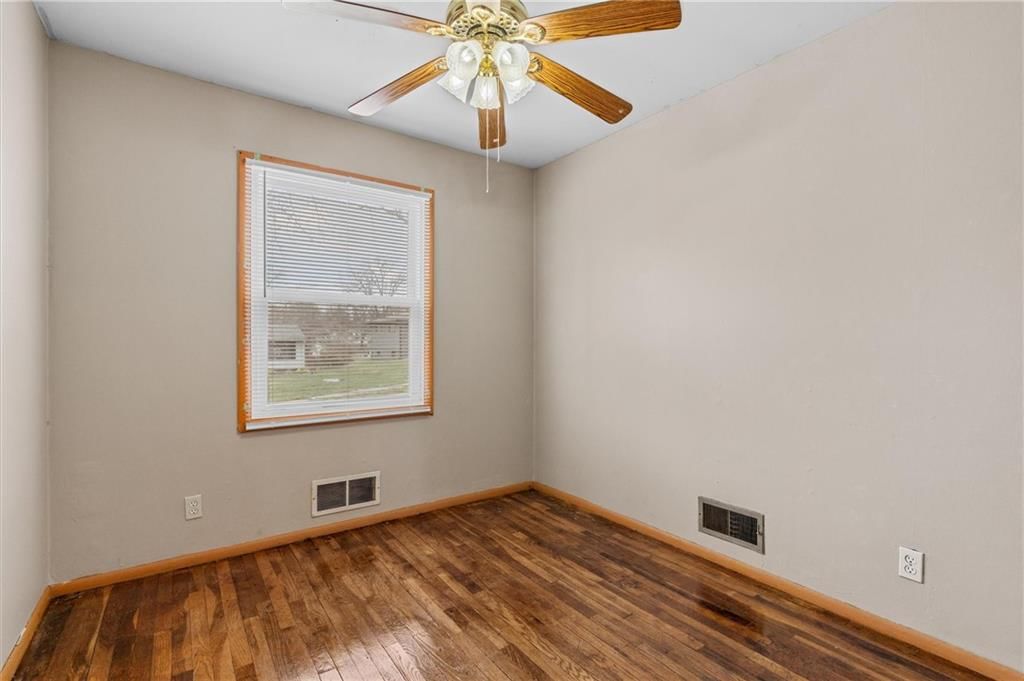 4221 Hardesty Avenue — photo 11