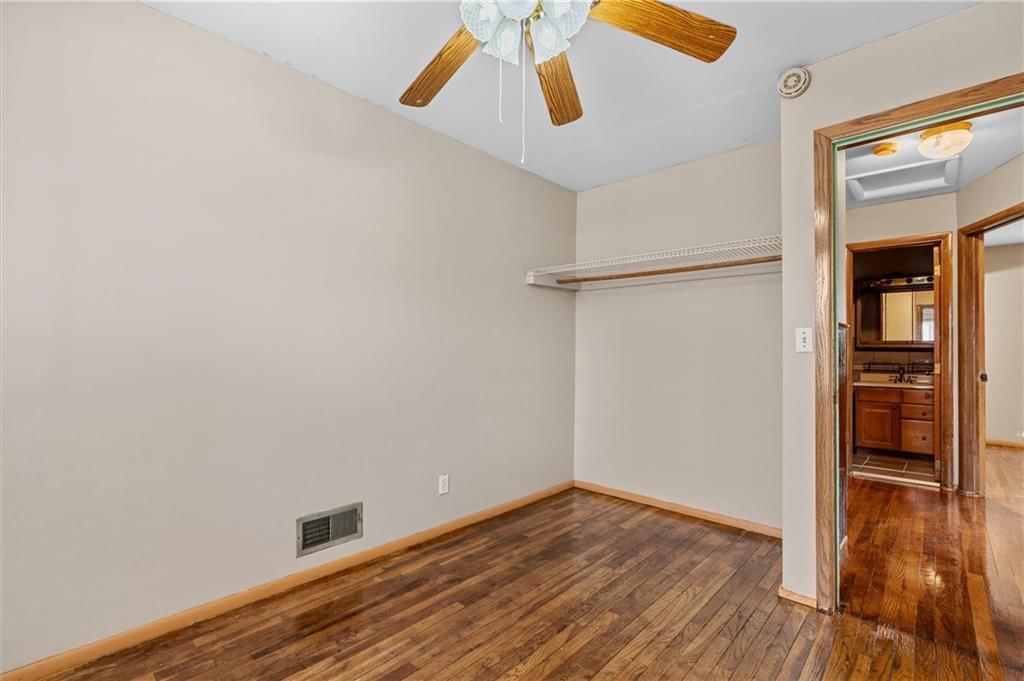 4221 Hardesty Avenue — photo 12