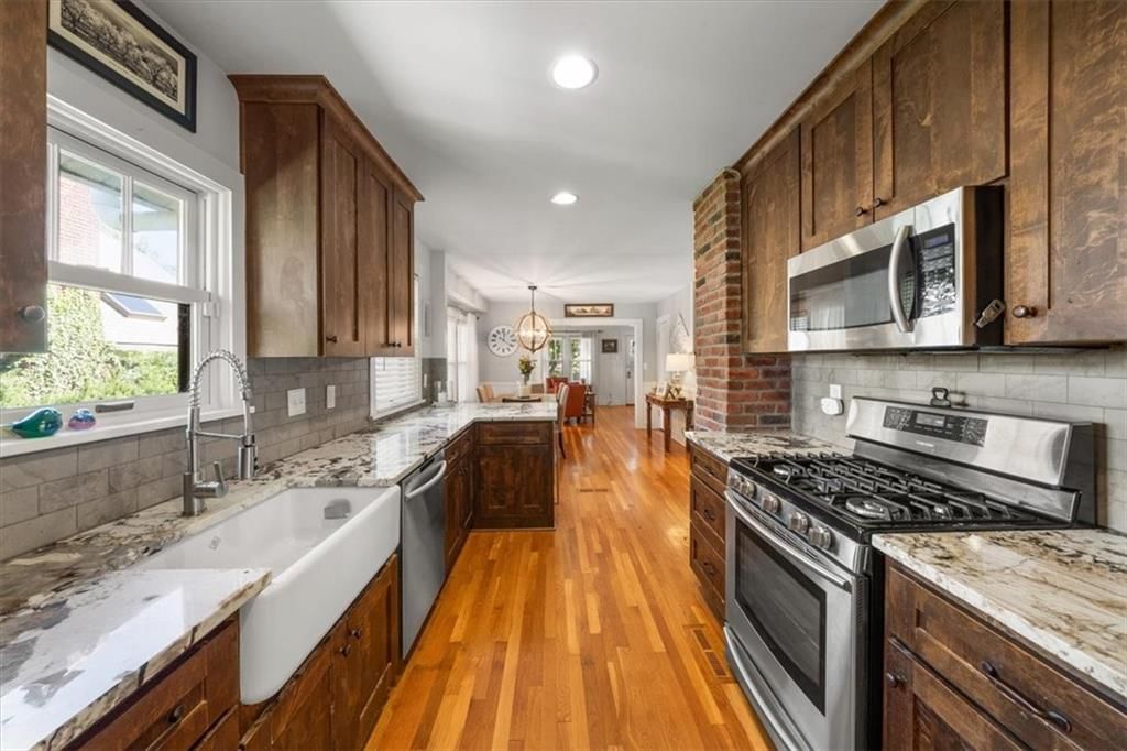 4920 Bell Street — photo 14