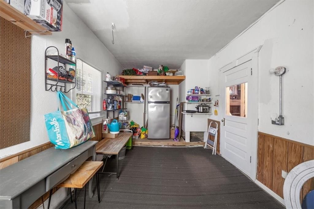 4920 Bell Street — photo 18