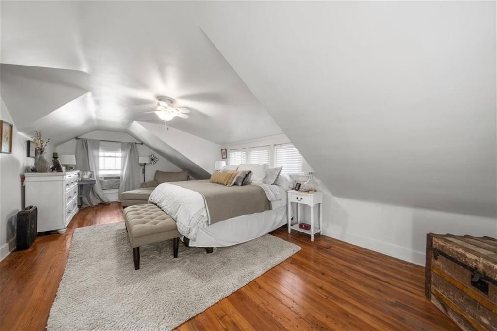 4920 Bell Street — photo 20