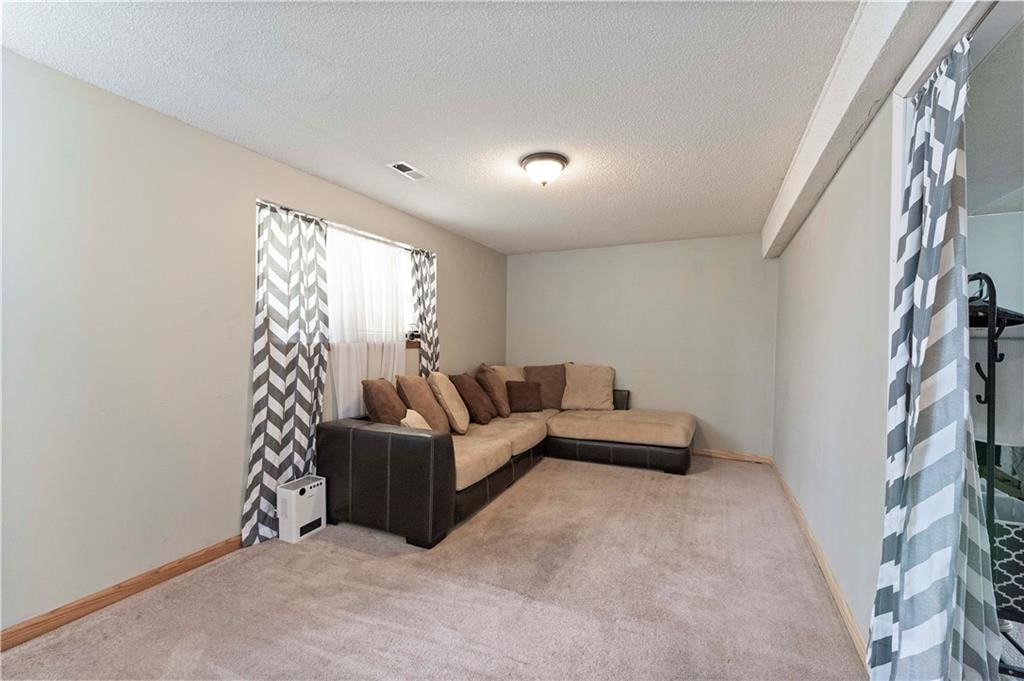 1208 W Huntington Drive — photo 14