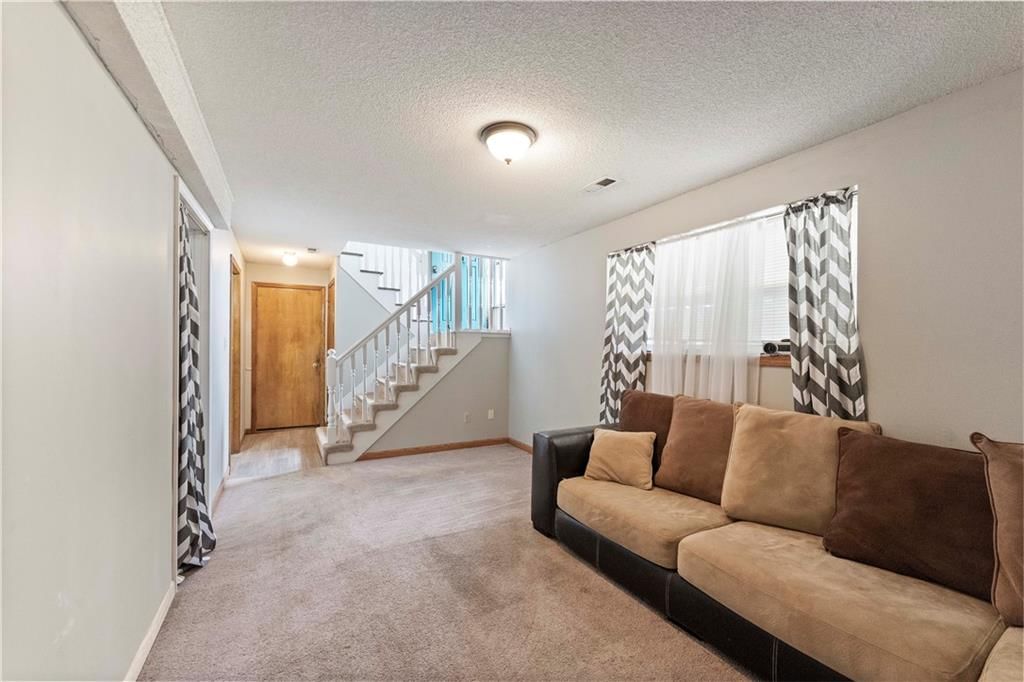 1208 W Huntington Drive — photo 15