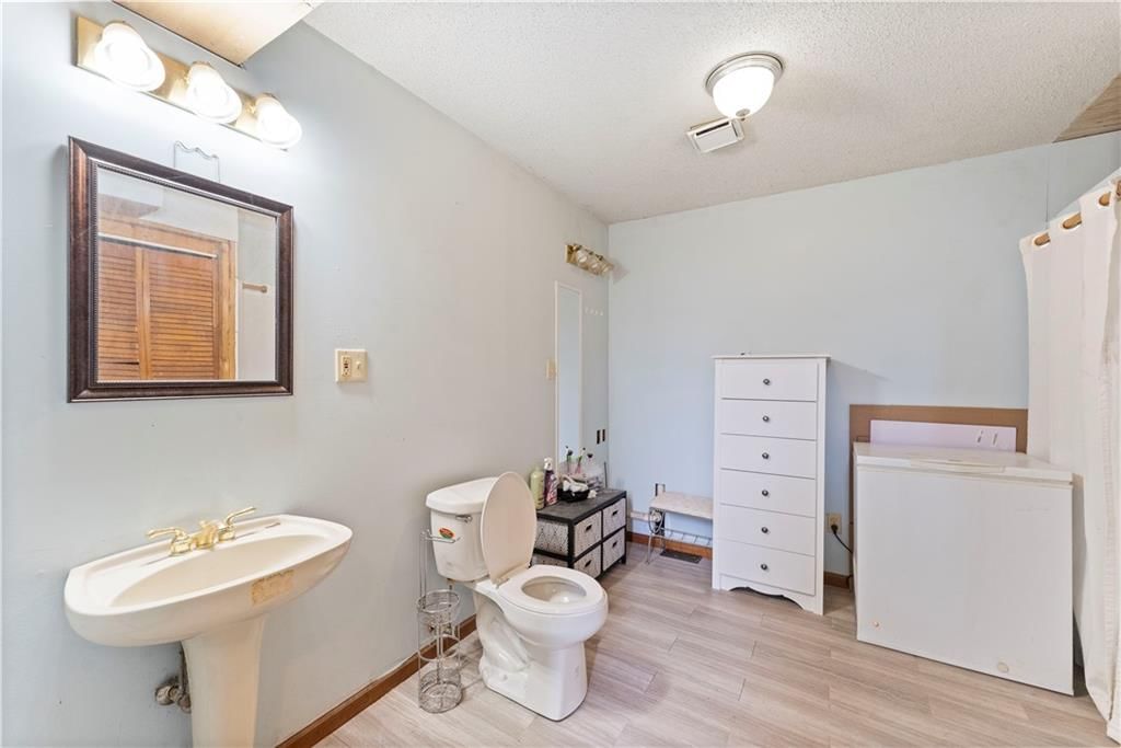 1208 W Huntington Drive — photo 17