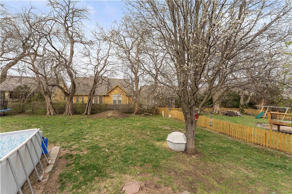 1208 W Huntington Drive — photo 21