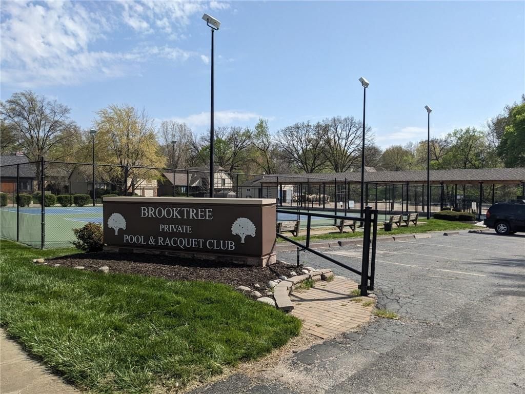 4012 NE Brooktree Lane — photo 45