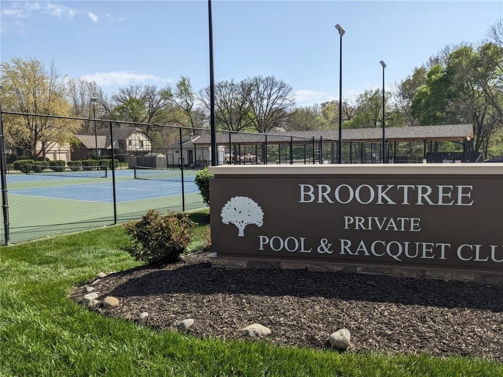 4012 NE Brooktree Lane — photo 46