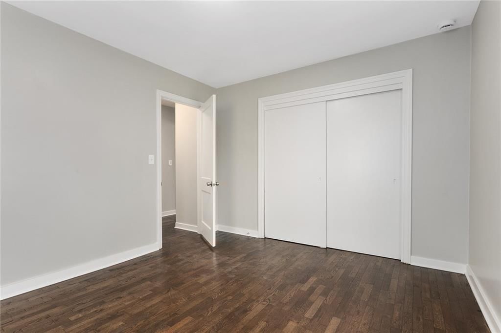 316 E 13th Street — photo 14