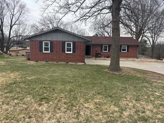 1718 Linden Lane — photo 2