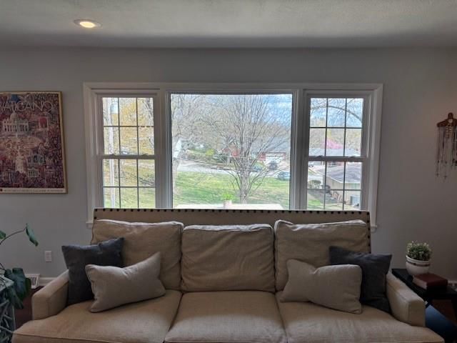 1718 Linden Lane — photo 5