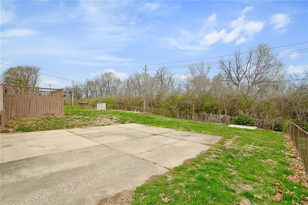15206 E 33rd Street — photo 26