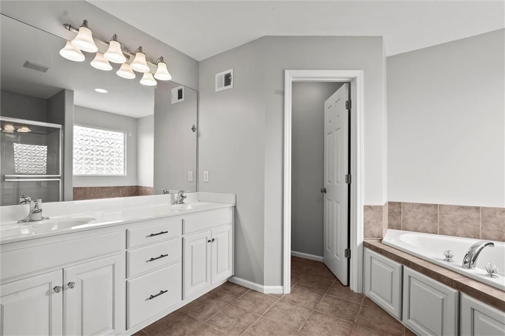 1102 Persimmon Drive — photo 21