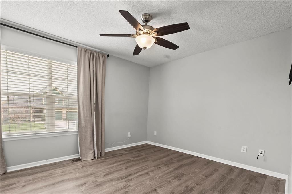 1102 Persimmon Drive — photo 23
