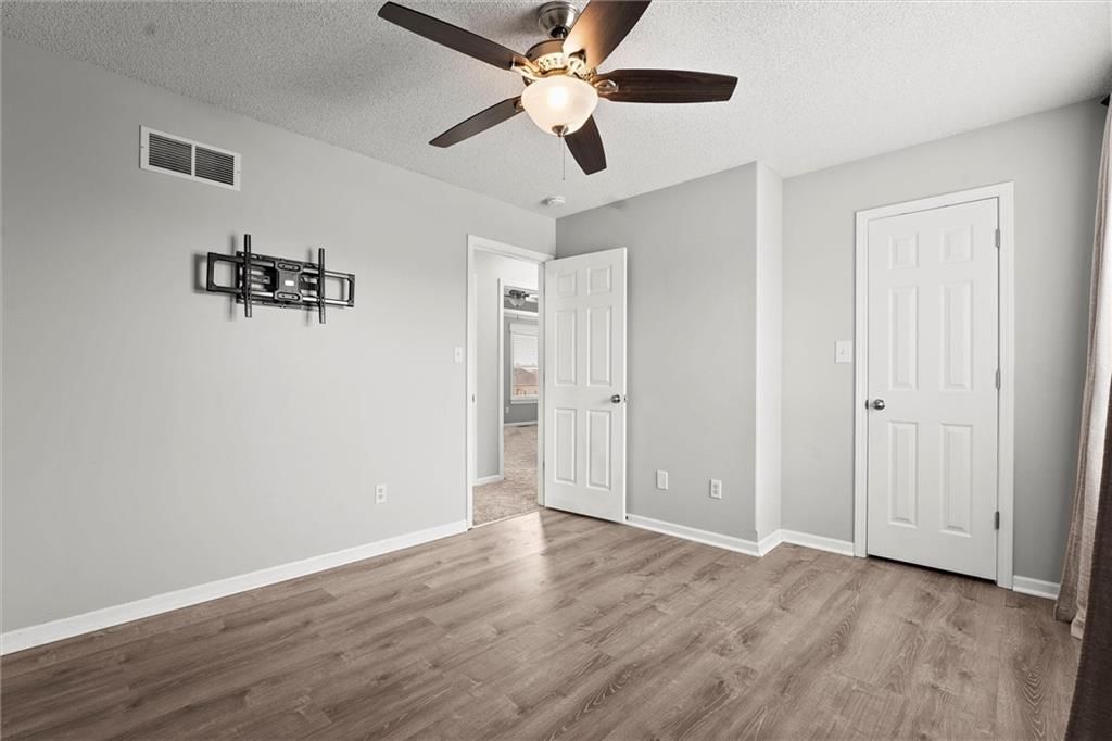 1102 Persimmon Drive — photo 24