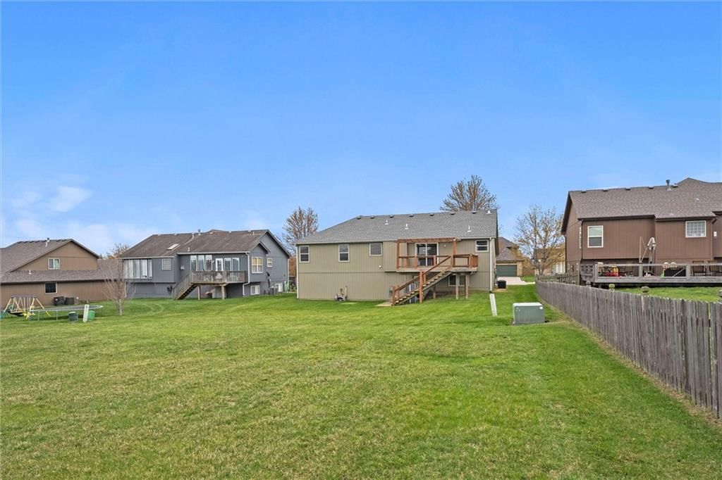 1102 Persimmon Drive — photo 36