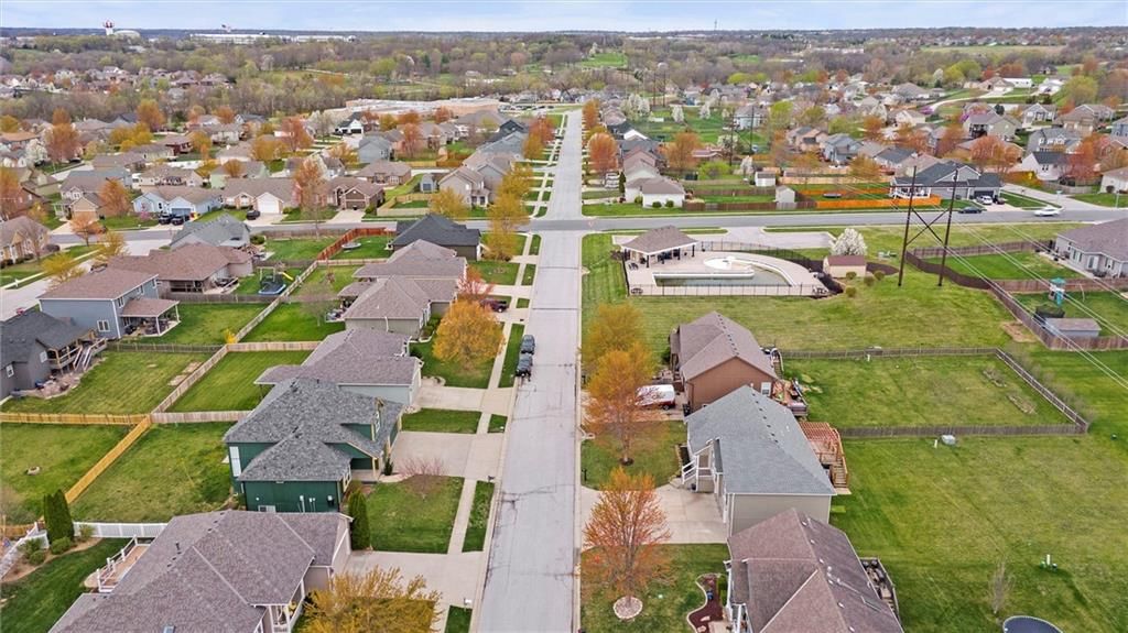 1102 Persimmon Drive — photo 43