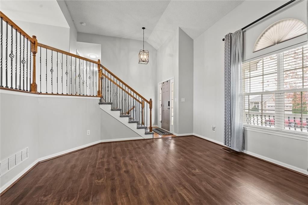 1102 Persimmon Drive — photo 8