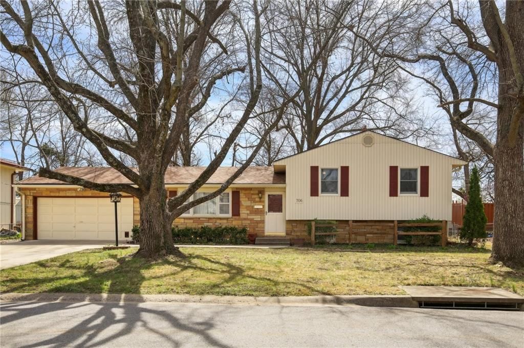 706 E Clark Street — photo 2