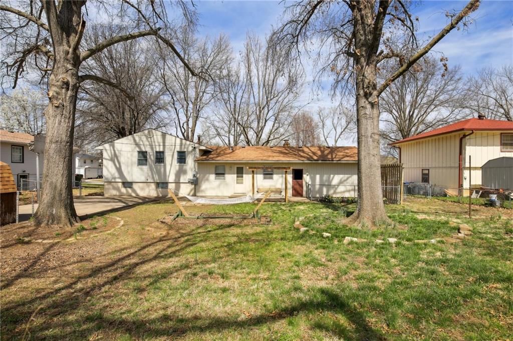 706 E Clark Street — photo 4