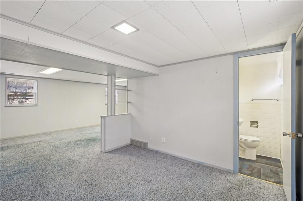 706 E Clark Street — photo 34