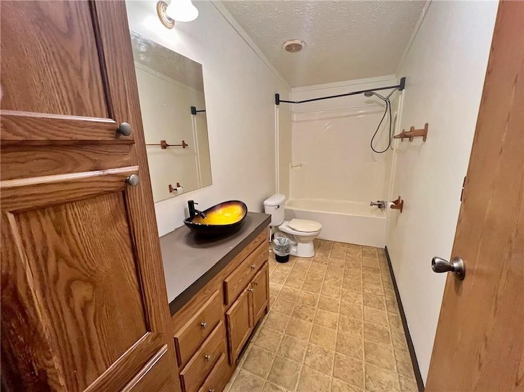 707 W Kansas Street — photo 8