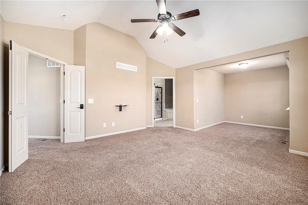 9724 N Elm Avenue — photo 15