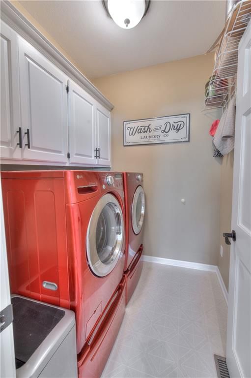 1405 NE Piedmont Drive — photo 15