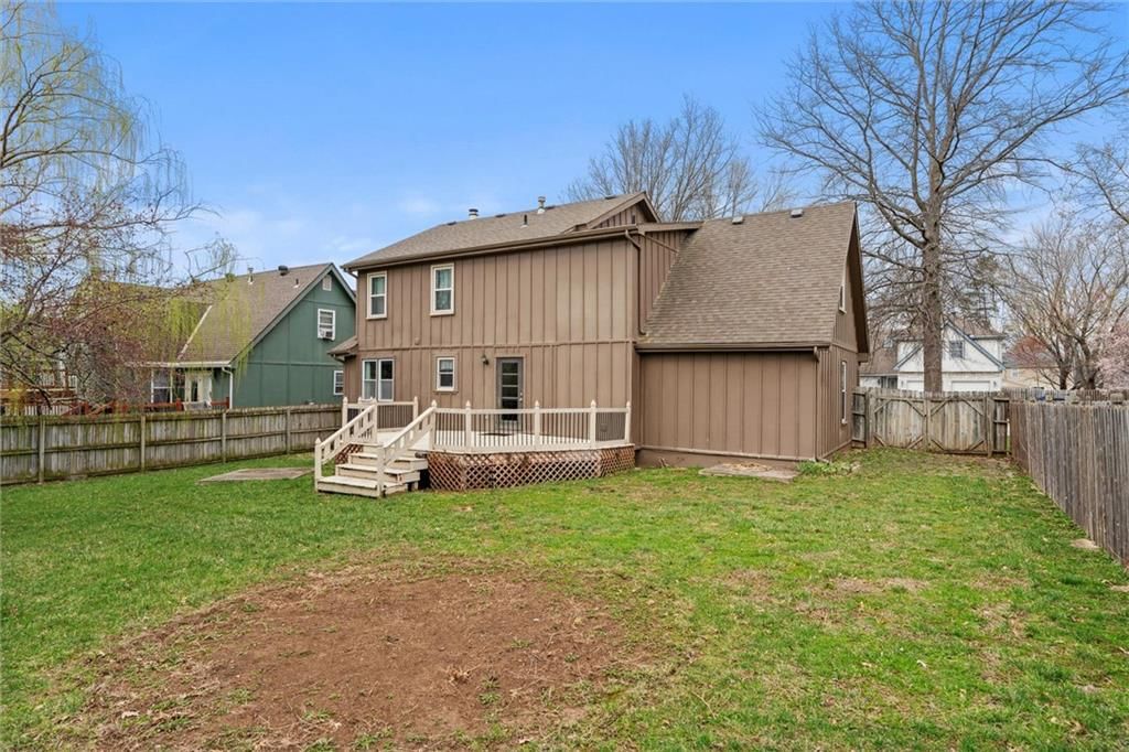 1015 E Oakview Street — photo 41