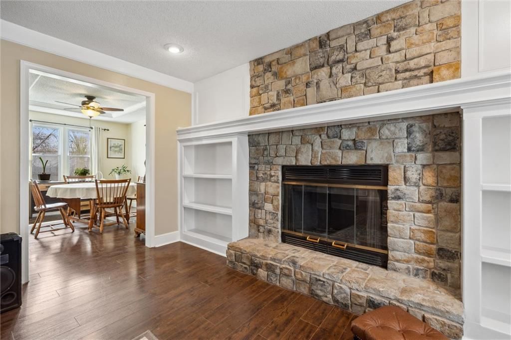 1015 E Oakview Street — photo 10