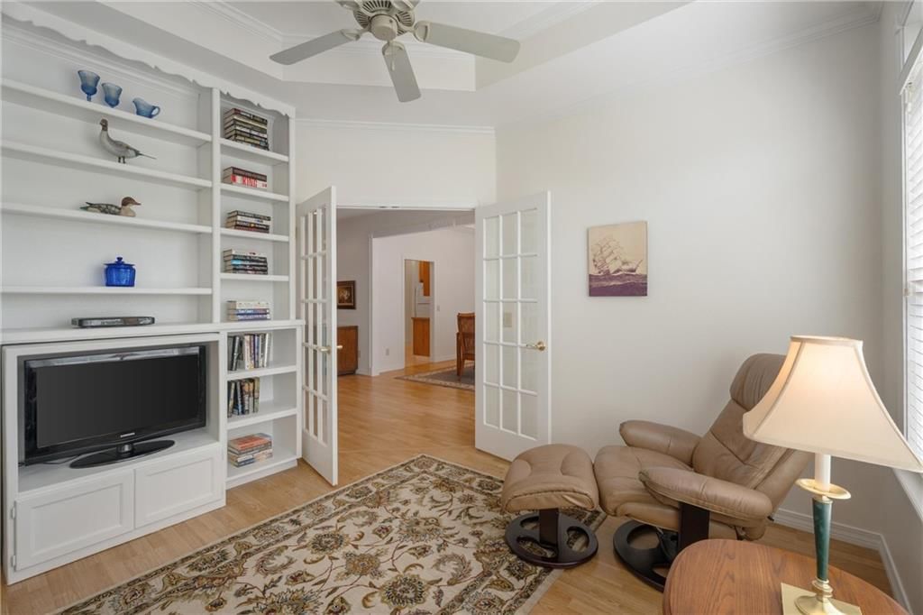 601 E 3rd Street — photo 34
