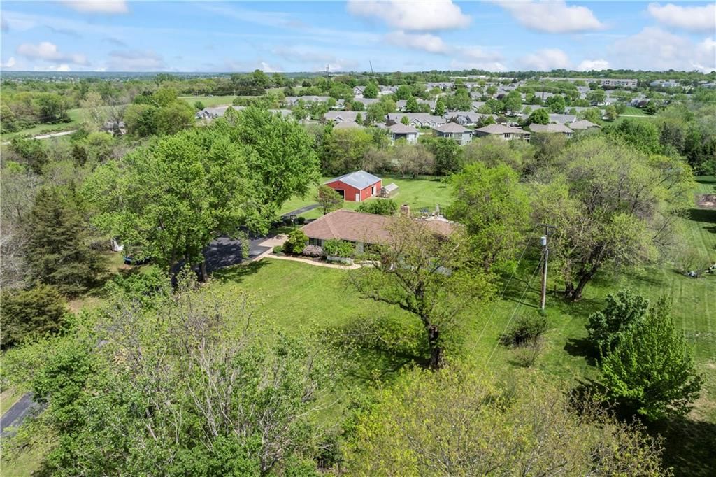 7225 Gleason Road — photo 45