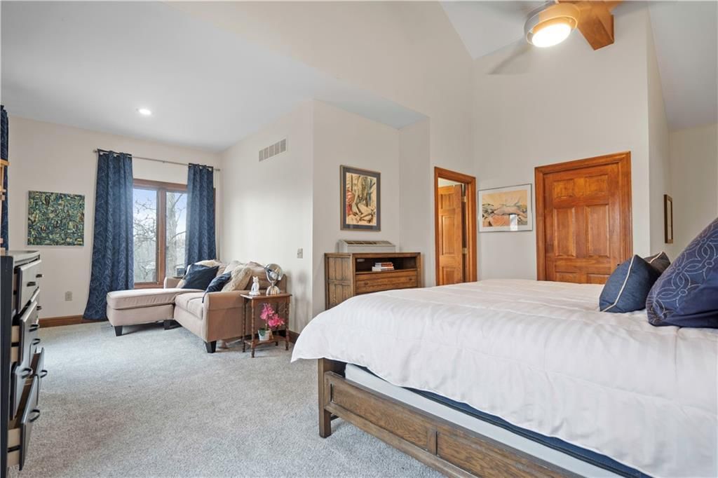 541 Lake Forest Drive — photo 30