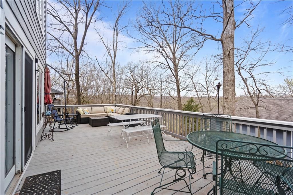 541 Lake Forest Drive — photo 55