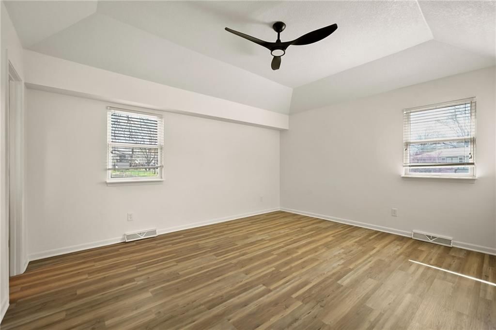 303 SW Ensley Lane — photo 14