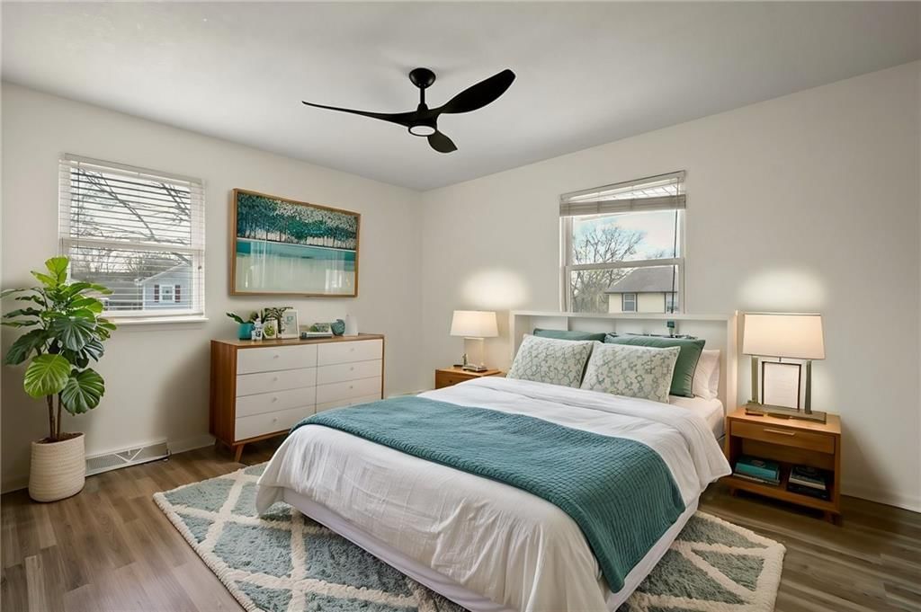 303 SW Ensley Lane — photo 17
