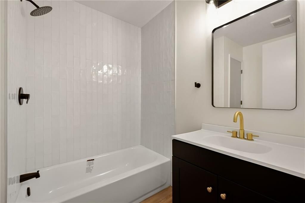 303 SW Ensley Lane — photo 19