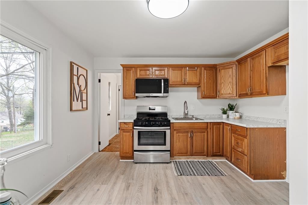 8601 E 92ND Place — photo 9