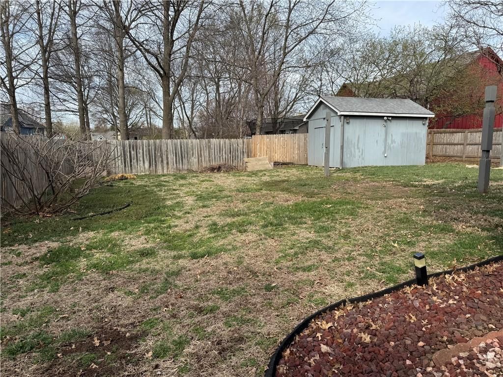 114 W Calico Drive — photo 28