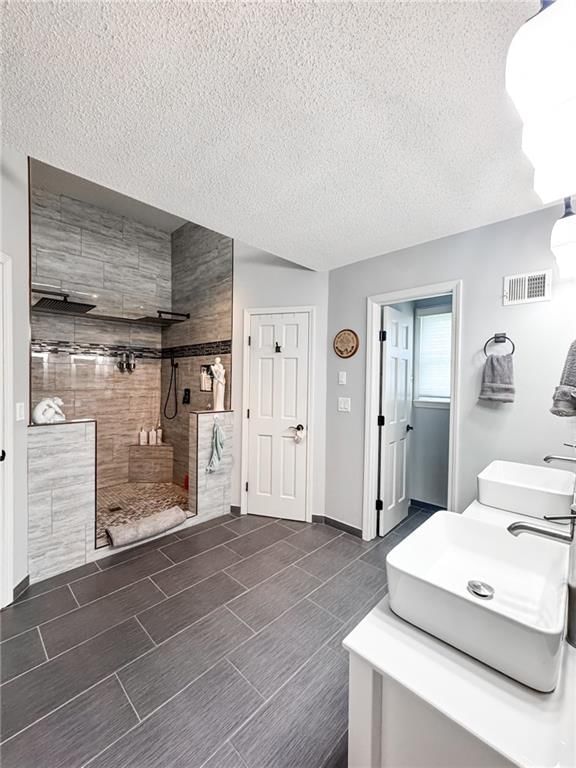 8313 N Highland Avenue — photo 15
