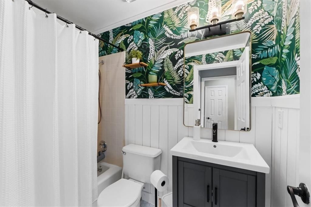 4802 Horton Street — photo 16