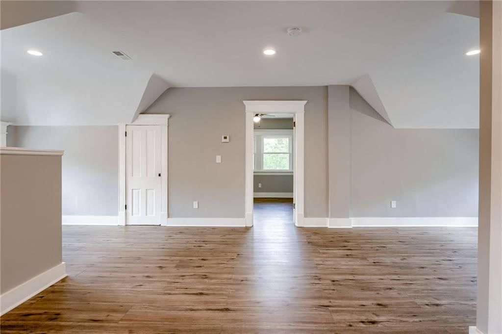 2524 Benton Boulevard — photo 57
