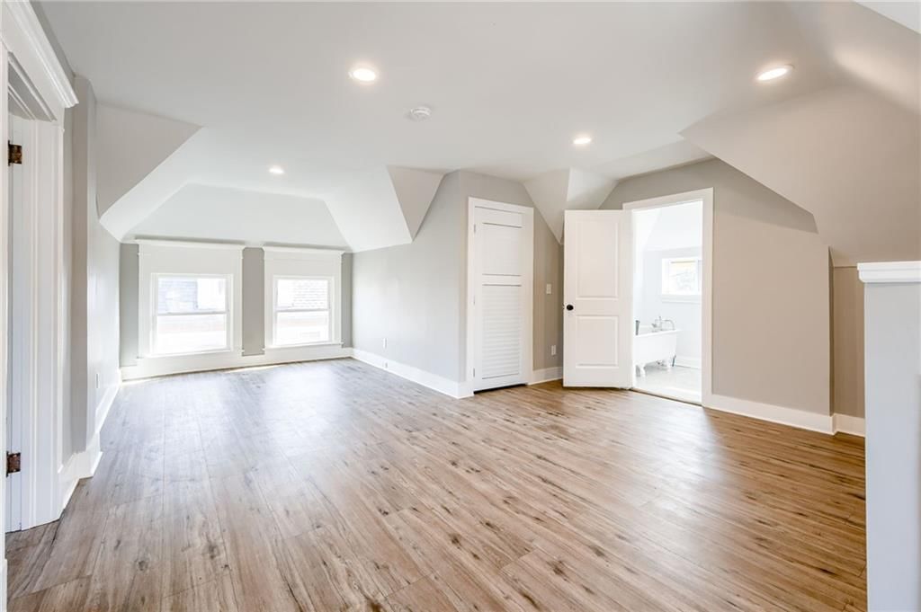 2524 Benton Boulevard — photo 59