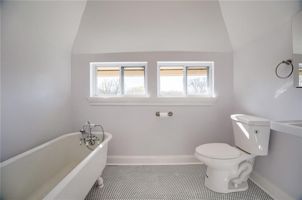 2524 Benton Boulevard — photo 61