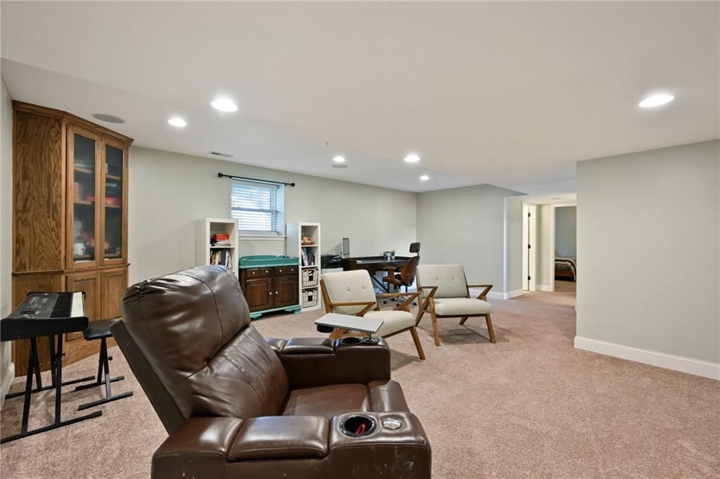 1216 SE Meridian Drive — photo 16